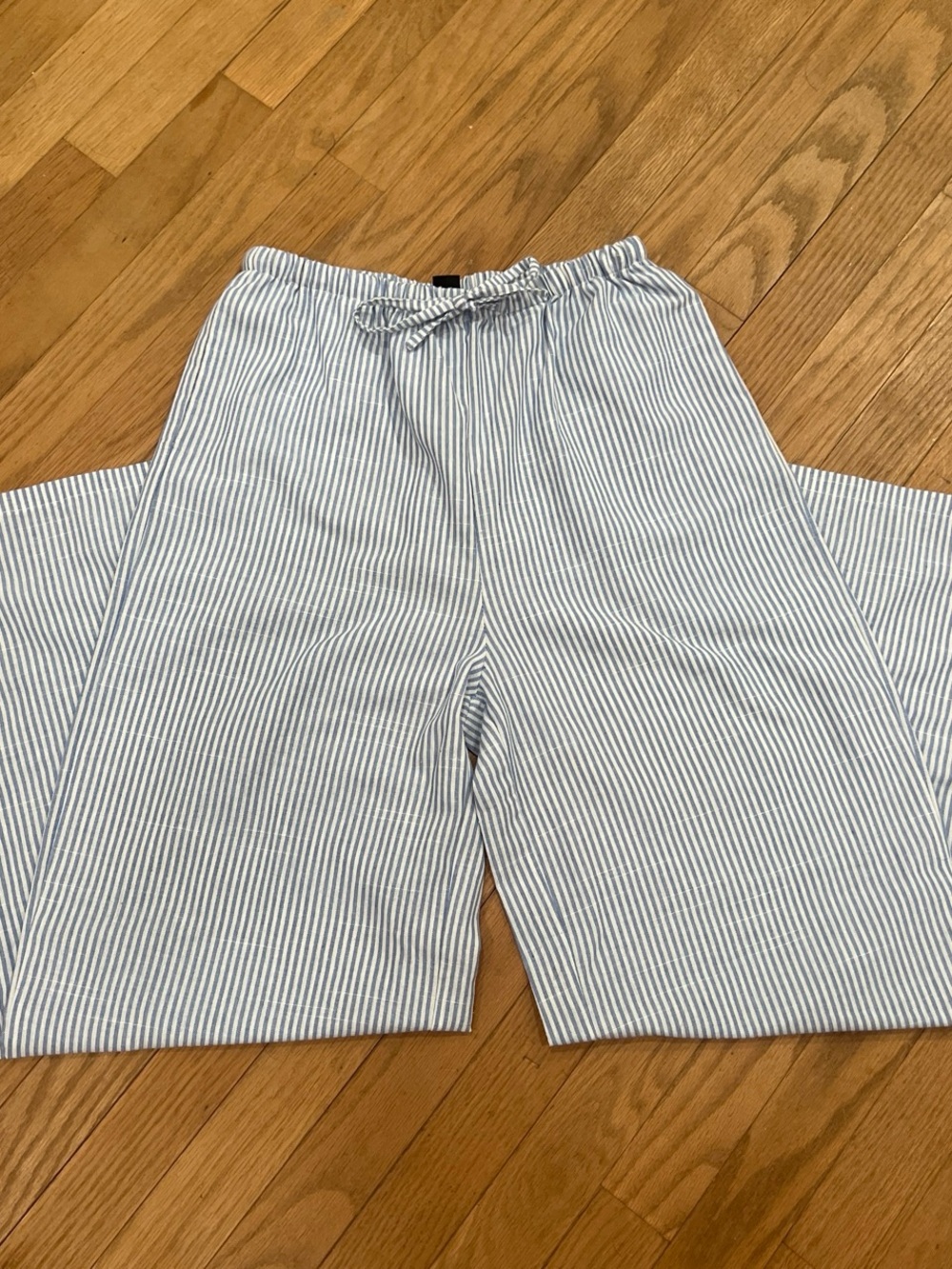SHEIN Blue & White Seersucker Drawstring Joggers